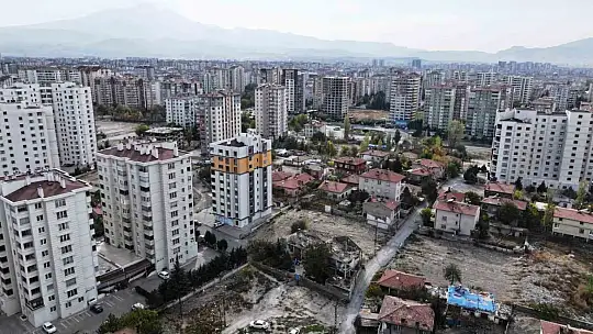 Başkan Çolakbayrakdar Uğurevler'de: 'Geleceğin modern mahallesini inşa ediyoruz'