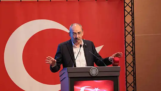 Başkan Gülsoy : 'Küresel ekonomide kurallar değişiyor, riskler derinleşiyor'