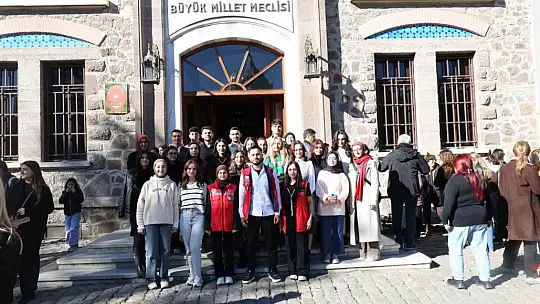 Başkan Metin'den 10 Kasım hediyesi