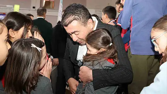 Başkan Metin öğrencilerle spor etkinliğinde buluştu