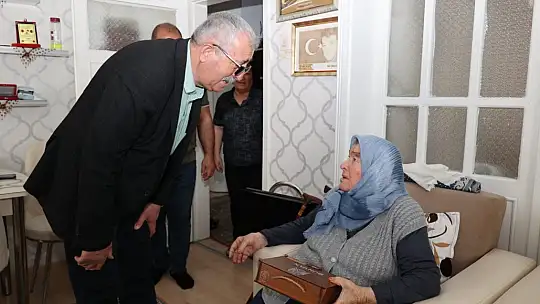 Başkan Metin şehit annelerini unutmadı