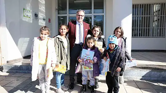 Başkan Özdoğan: 'Eğitime katkı sunmaya devam edeceğiz'