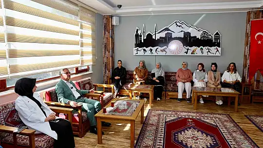 Başkan Özdoğan: 'Gençlerin hayatına değer katan projeler devam edecek'