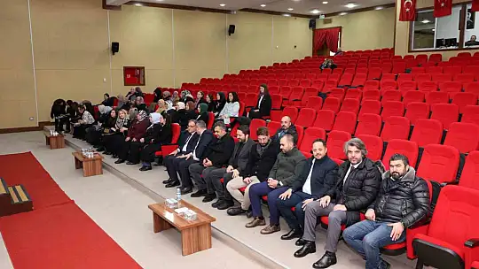 Başkan Özdoğan: 'Hanım kardeşlerimiz ile yol yürümeye devam edeceğiz'