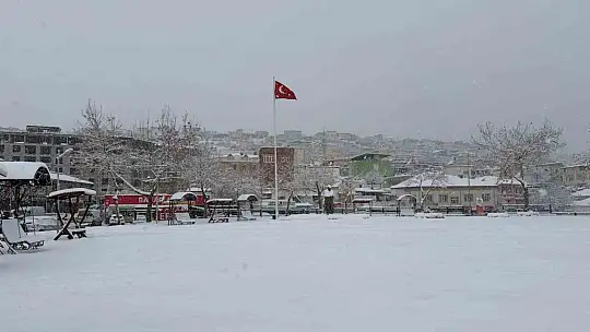 Başkan Özdoğan: 'Kar rahmettir, tüm ekiplerimizle sahadayız'