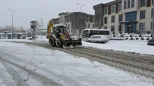 Başkan Özdoğan: 'Kar rahmettir, tüm ekiplerimizle sahadayız'