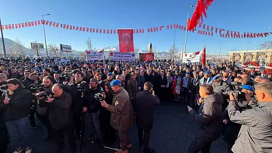 Başkan Özdoğan, 17 Aralık Şehitlerini dualarla yad etti