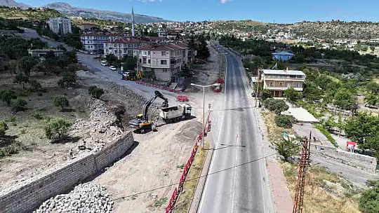 Başkan Özdoğan'dan Kayseri Caddesi'nde inceleme