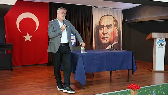 Başkan Özdoğan gençlerle baş başa