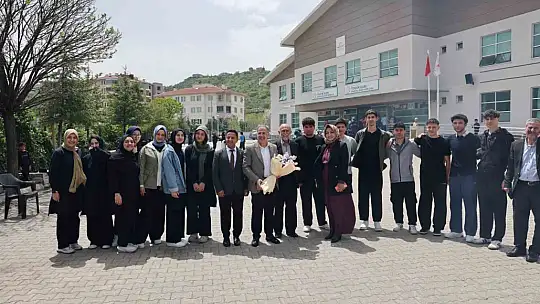 Başkan Özdoğan, gençlerle Kariyer Günleri'nde buluştu