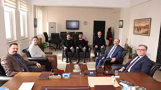 Başkan Özdoğan gençlerle tecrübelerini paylaştı