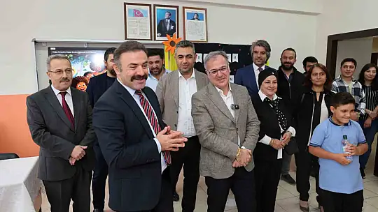 Başkan Özdoğan ile Hacılar'da ilk ders zili çaldı