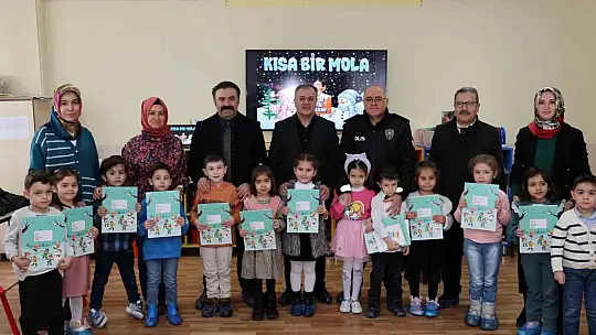 Başkan Özdoğan, öğrencilerin karne heyecanına ortak oldu