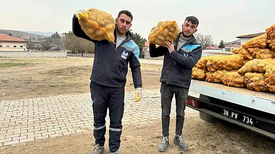 Başkan Özdoğan, üreticinin ve vatandaşın yanında