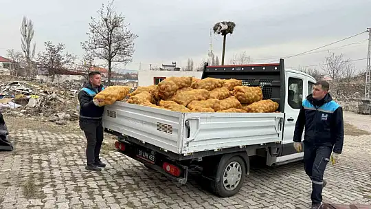 Başkan Özdoğan, üreticinin ve vatandaşın yanında