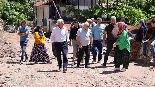 Başkan Öztürk, selden etkilenen bölgelerde incelemelerde bulundu