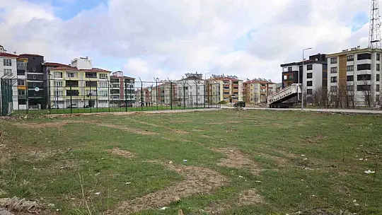 Başkan Öztürk'ten yarı olimpik havuz müjdesi
