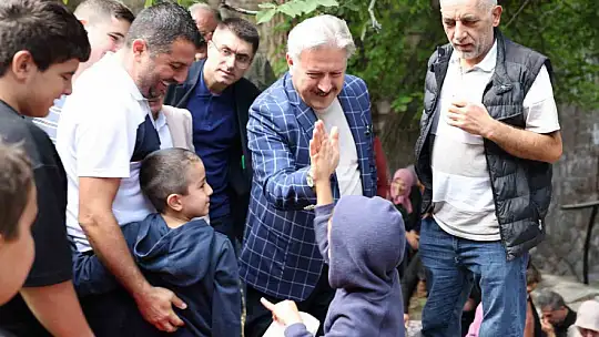 Başkan Palancıoğlu Ağırnas Pilav Şenliği'nde vatandaşlarla ve muhtarlarla bir araya geldi