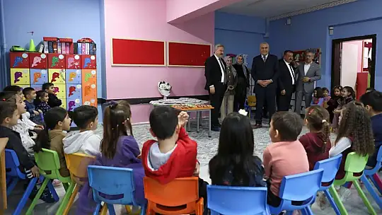 Başkan Palancıoğlu, çocukların karne heyecanına ortak oldu