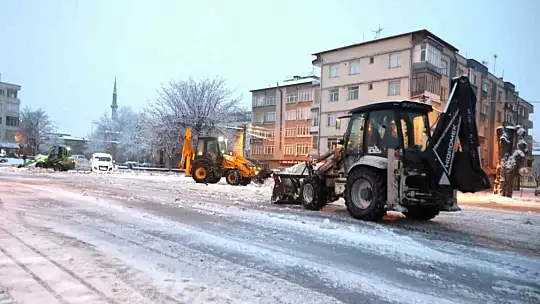 Başkan Palancıoğlu ekiplerle sahada