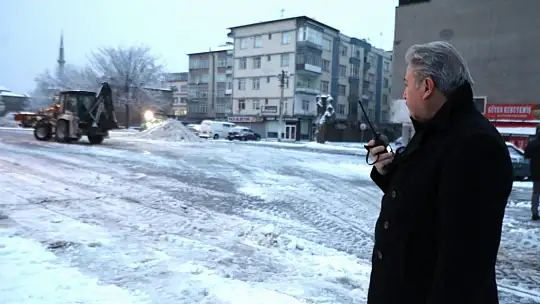 Başkan Palancıoğlu ekiplerle sahada