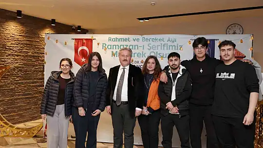 Başkan Palancıoğlu, gençlerle iftar sofrasında buluştu