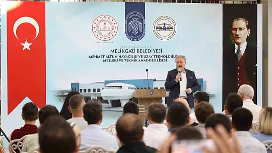 Başkan Palancıoğlu Havacılık Lisesi'nin yeni öğrencileriyle tanıştı