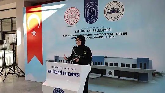 Başkan Palancıoğlu, Havacılık Lisesi'nin yeni öğrencileri ve velileri ile bir araya geldi