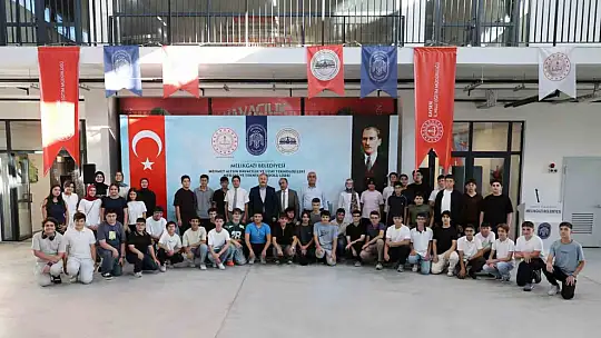 Başkan Palancıoğlu, Havacılık Lisesi'nin yeni öğrencileri ve velileri ile bir araya geldi