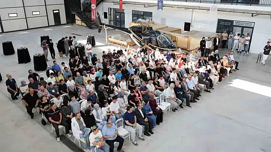 Başkan Palancıoğlu, Havacılık Lisesi'nin yeni öğrencileri ve velileri ile bir araya geldi