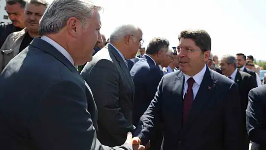 Başkan Palancıoğlu, karne alan öğrencilerin heyecanına ortak oldu