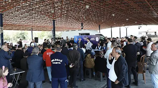 Başkan Palancıoğlu makamını Yıldırım Beyazıt Mahallesi'ne taşıdı
