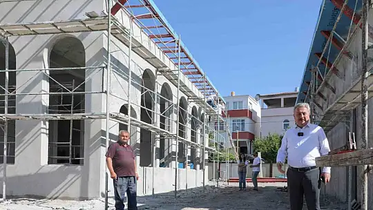 Başkan Palancıoğlu'ndan yapımı devam eden Hayrat Camii'nde inceleme