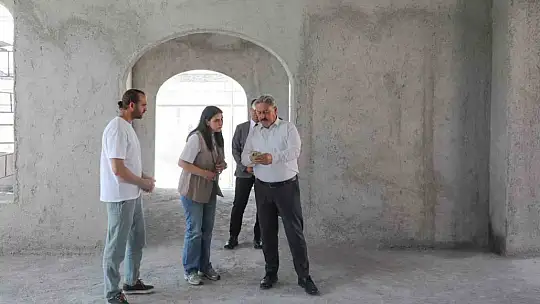Başkan Palancıoğlu'ndan yapımı devam eden Hayrat Camii'nde inceleme