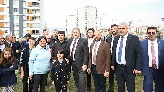Başkan Palancıoğlu'nun yeşil projesi: 'Melikgazi'de fidan değil: ağaç dikiyoruz'