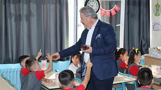 Başkan Palancıoğlu, öğrencilerin okul heyecanını paylaştı