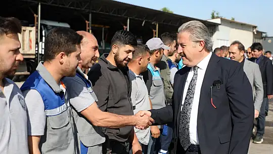 Başkan Palancıoğlu personel ile bayramlaştı