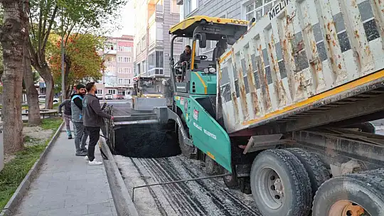 Başkan Palancıoğlu sabahın ilk ışıklarında sahada