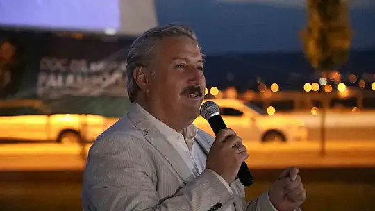 Başkan Palancıoğlu Sinema Günleri'nde vatandaşlarla bir araya geldi