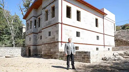 Başkan Palancıoğlu, Türkiye'ye örnek olacak bağ müzesini inceledi