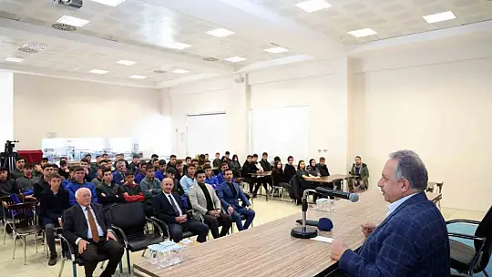 Başkan Yalçın: 'Geleceğimizin teminatı altın bilezikli gençlerimiz'