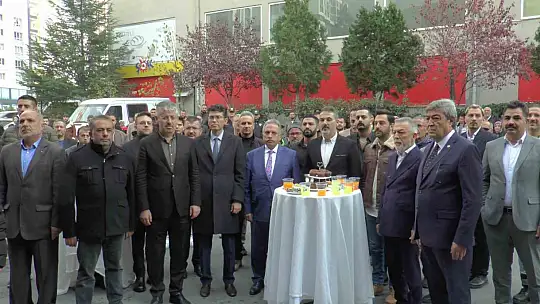 Başkan Yalçın: 'Şehirlerin yaşanan mekanlar olma şartlarından biri de sosyal, kültürel ve spor mekanlarına sahip olmasıdır'