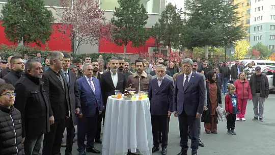 Başkan Yalçın: 'Şehirlerin yaşanan mekanlar olma şartlarından biri de sosyal, kültürel ve spor mekanlarına sahip olmasıdır'