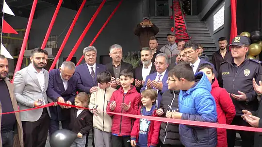 Başkan Yalçın: 'Şehirlerin yaşanan mekanlar olma şartlarından biri de sosyal, kültürel ve spor mekanlarına sahip olmasıdır'