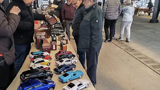 Başkan Yalçın Antika Pazarı'nda