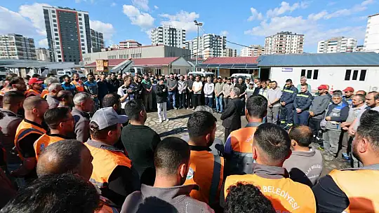 Başkan Yalçın'dan bayramın kahramanlarına teşekkür
