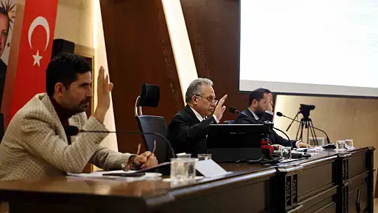 Başkan Yalçın'dan meclis üyelerine sunum