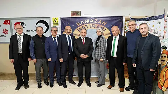 Başkan Yalçın gençlerle Ramazan söyleşisinde