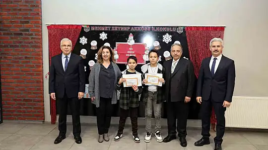Başkan Yalçın öğrencilerin karne sevincinde