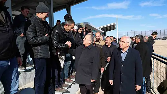 Başkan Yalçın ve Kaymakam Dönmez'den Kepez Turnuvası'na destek